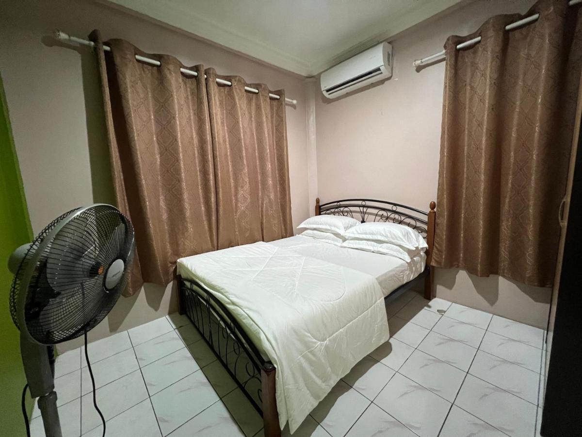 Hanif Homestay Kuching Exteriér fotografie