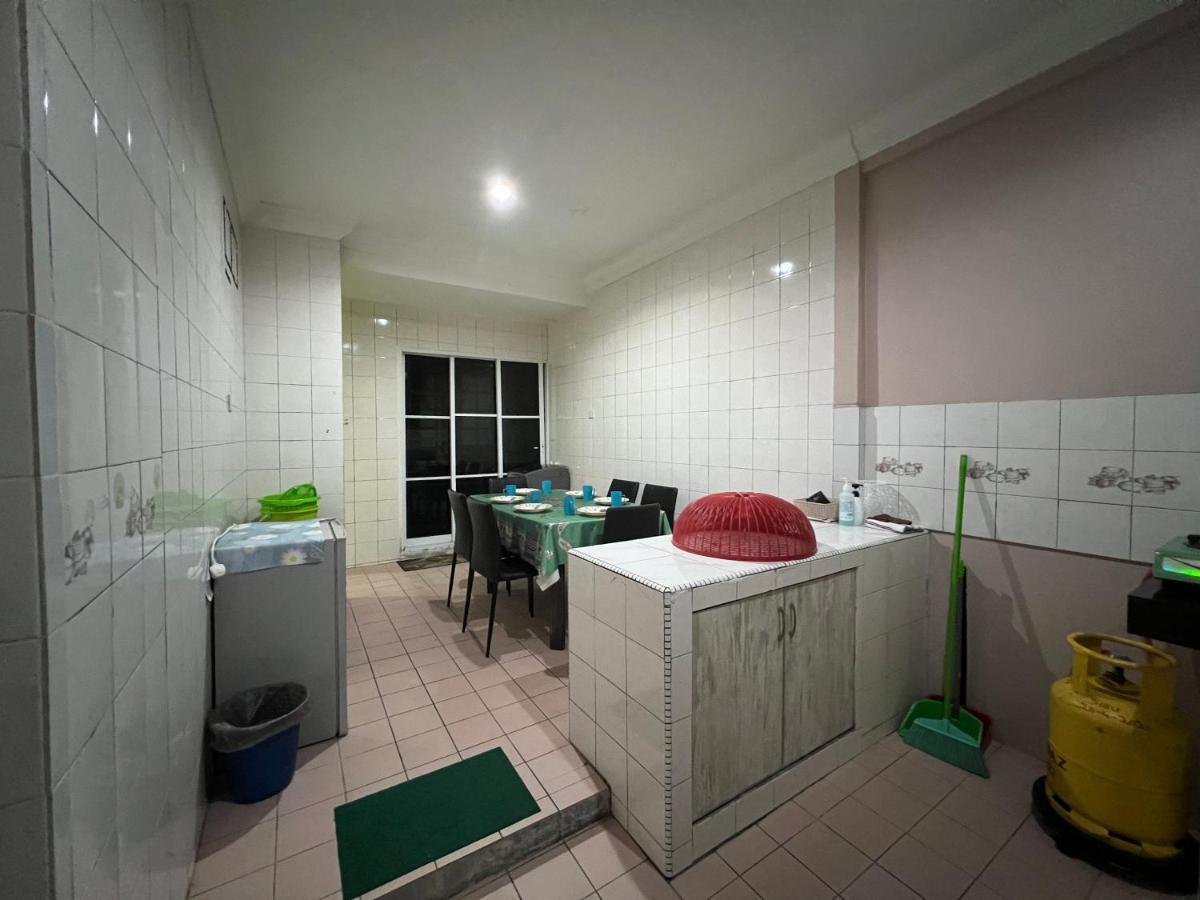 Hanif Homestay Kuching Exteriér fotografie