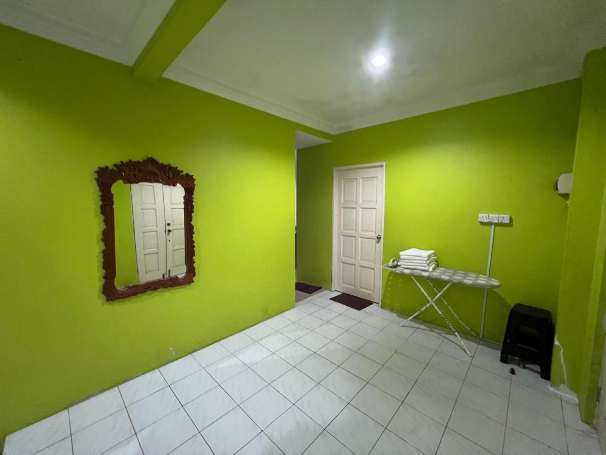 Hanif Homestay Kuching Exteriér fotografie