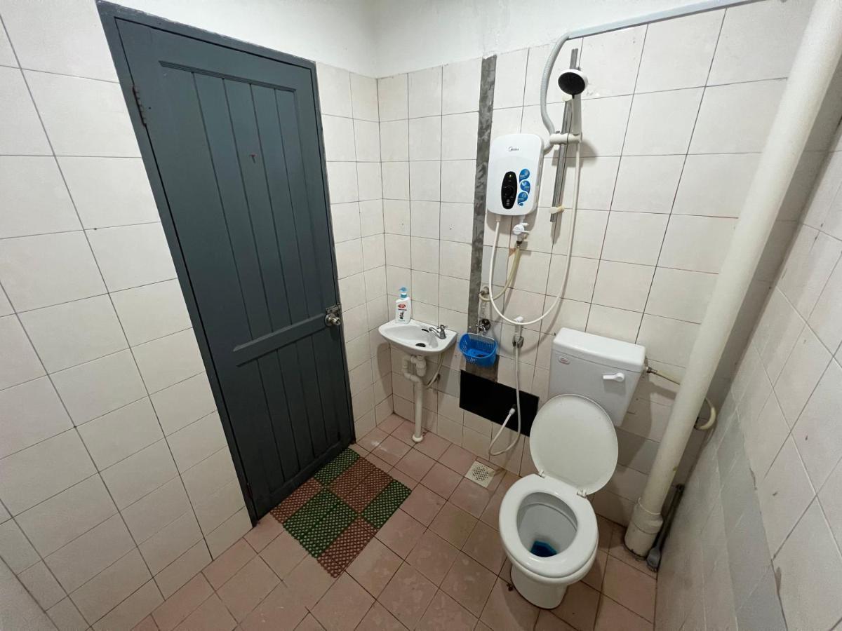 Hanif Homestay Kuching Exteriér fotografie