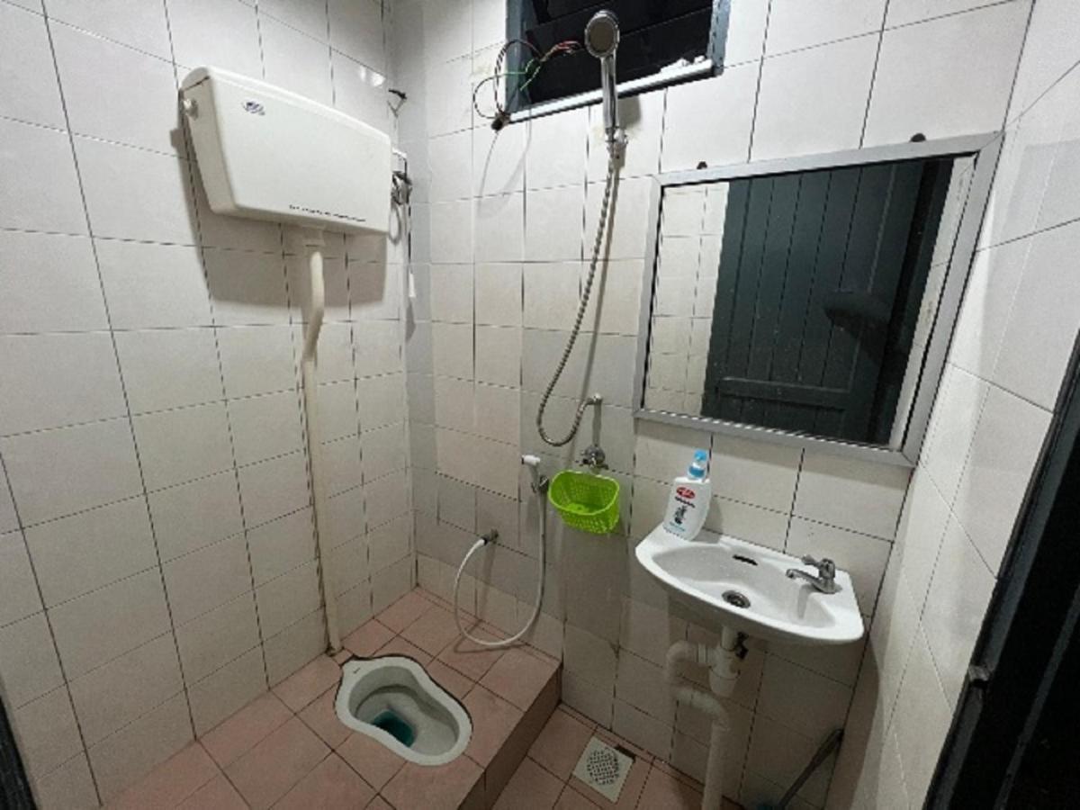 Hanif Homestay Kuching Exteriér fotografie